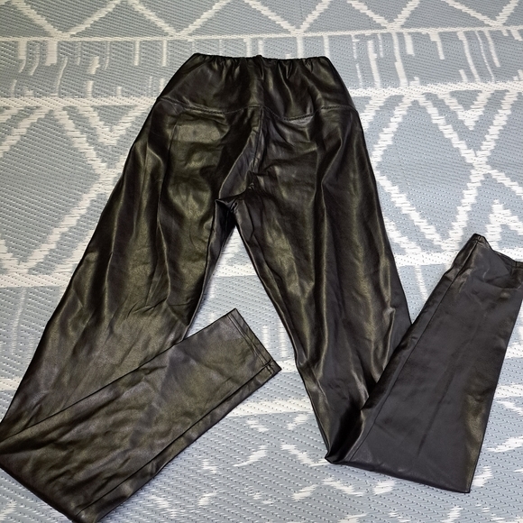 Aritzia Wilfred Free Daria Faux Leather Leggings Pants - Picture 12 of 12